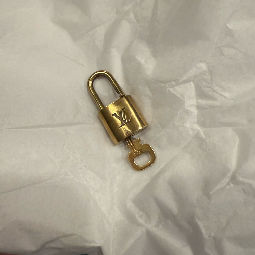 Louis Vuitton LV Gold Lock and Key #322